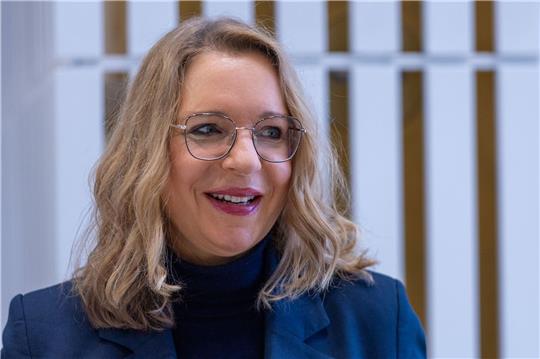 Die Abschaltung der letzten drei Atomkraftwerke in Deutschland verlief nach Einschätzung der Energie-Ökonomin Claudia Kemfert in Sachen Versorgungssicherheit völlig problemlos.