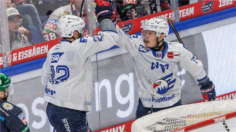 Die Adler Mannheim werden für einen bravourösen Kampf gegen Berlin belohnt