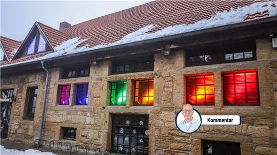 Die Außenfassade des Bündheimer Schlosses.