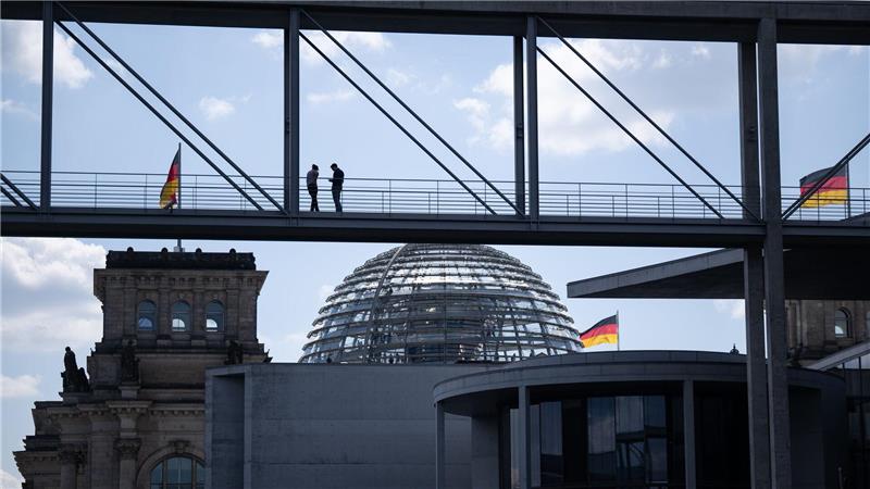 AfD will gegen Saal-Entscheidung vorgehen Die AfD will sich dem Votum des Ältestenrates nicht beugen. (Archivbild)