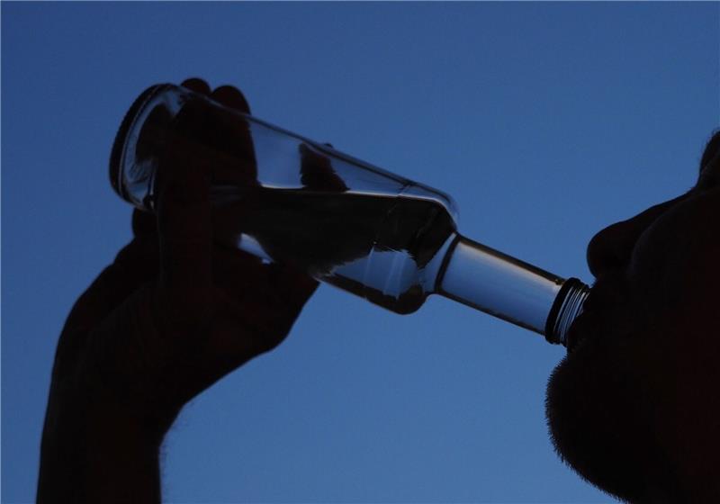 Studie: Starke Zunahme von Alkoholsucht Die Alkoholsucht unter Beschäftigten steigt im Zehn-Jahres-Vergleich.