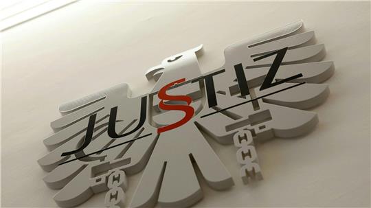 Die Angeklagten wurden aus Mangel an Beweisen freigesprochen.