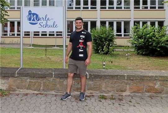 Die Anliegen der Schüler und jungen Menschen sind Christos Paralis, dem Linkenkandidaten im Wahlkreis 10 mit Schladen-Werla besonders wichtig. Foto: Jambrek