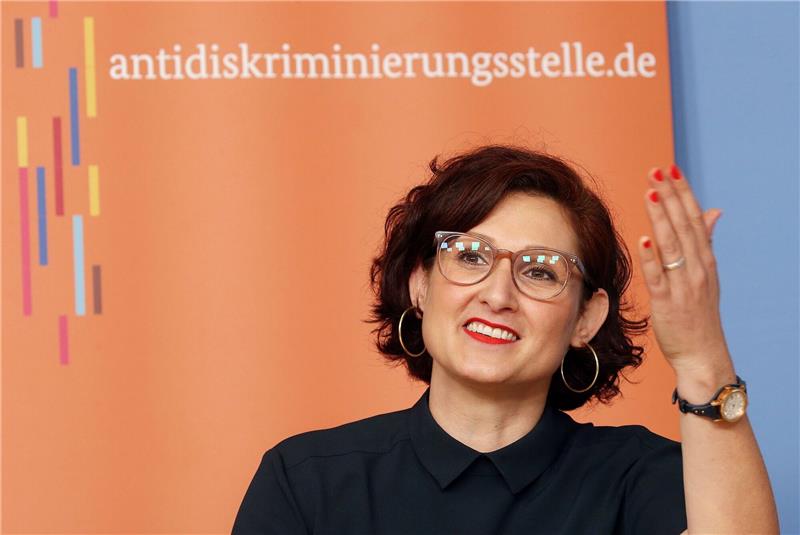 Schärfere Gesetze gegen Sex-Belästigung im Job gefordert Die Antidiskriminierungsbeauftragte Ferda Ataman setzt sich für längere Fristen bei der Anzeige sexueller Belästigung ein.