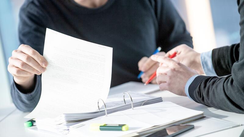 Die Kosten im Griff: Energetische Sanierung finanzieren Die Antragstellung für eine energetischen Fachplanung und Baubegleitung, erfordert die Einbindung eines Energieeffizienz-Experten.