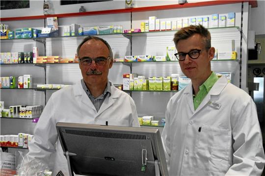 Die Apotheker Jens Kloppenburg (links) und Dr. Christian Braem-Neuwald organisieren den Protesttag im Landkreis Goslar. Foto: Roß