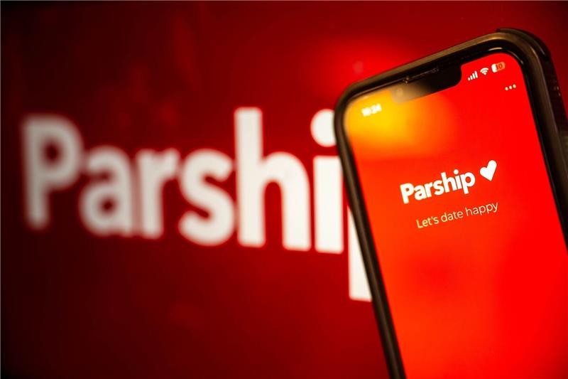 Frühere Kündigungsregel bei Parship teilweise unwirksam Die App der Online-Partnervermittlung Parship auf einem Smartphone.
