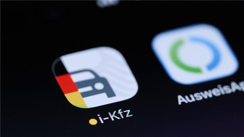 Fahrzeugschein auf dem Handy: Bund startet neue App Die App steht jetzt im App Store von Apple und Play Store für Android zur Verfügung.