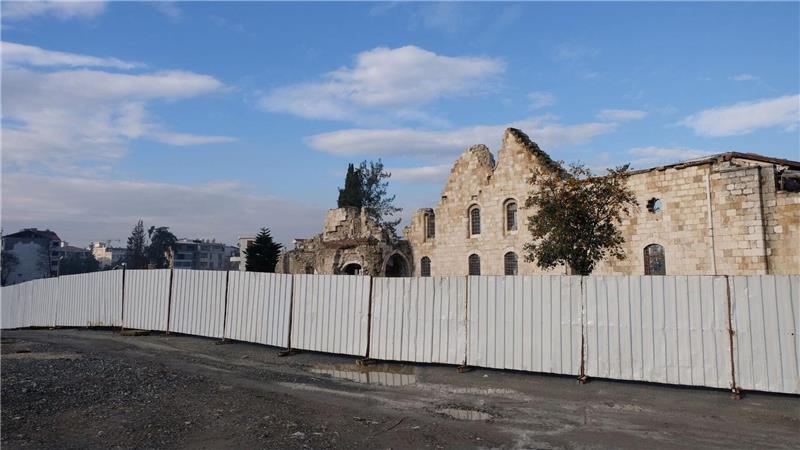 Nach Beben in der Türkei: Gemeinde baut Kirche wieder auf Die Arbeiten für den Wiederaufbau haben begonnen