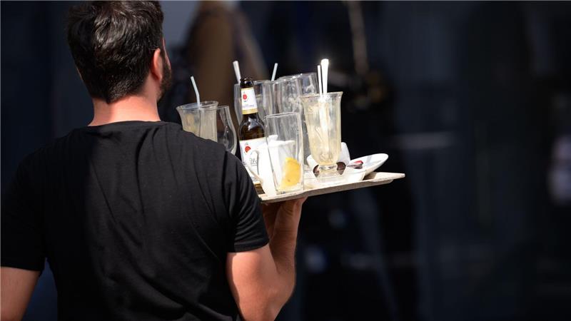 Die Arbeitskosten sind in Deutschland im EU-Vergleich hoch (Archivbild)