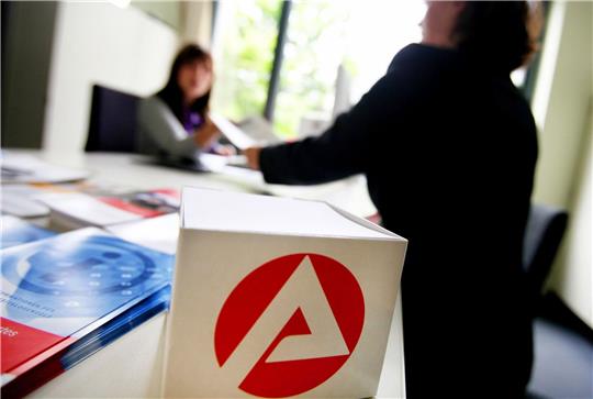 Die Arbeitslosigkeit ist zum Jahresende leicht gestiegen.