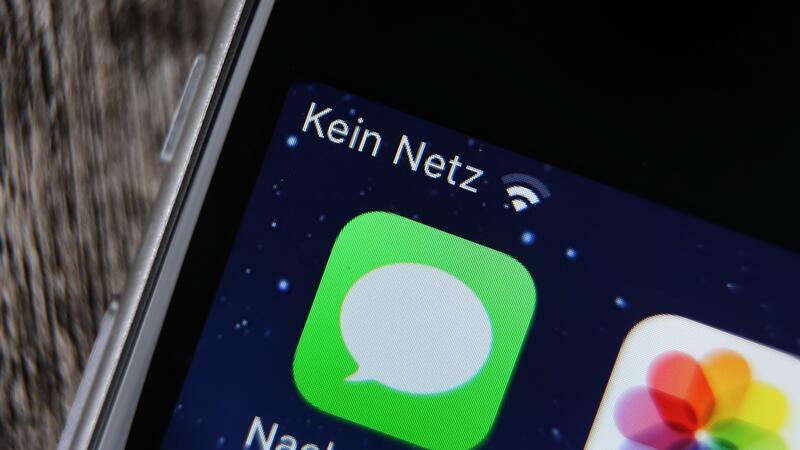 Funklöcher sind im Harz noch immer an der Tagesordnung Die Aufschrift „Kein Netz“ ist auf dem Bildschirm eines Mobiltelefons zu sehen.