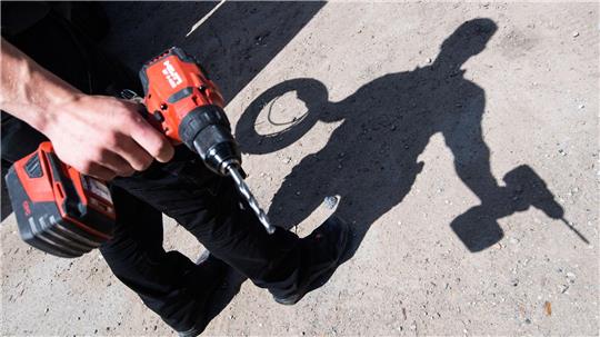 Die Ausbildung ist oft der erste Schritt in den Job – und nicht immer einfach. (Symbolbild)