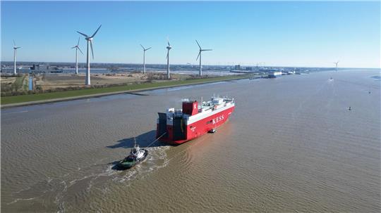 Die Außenems soll vertieft werden - doch das Genehmigungsverfahren dafür dauert. (Archivbild)