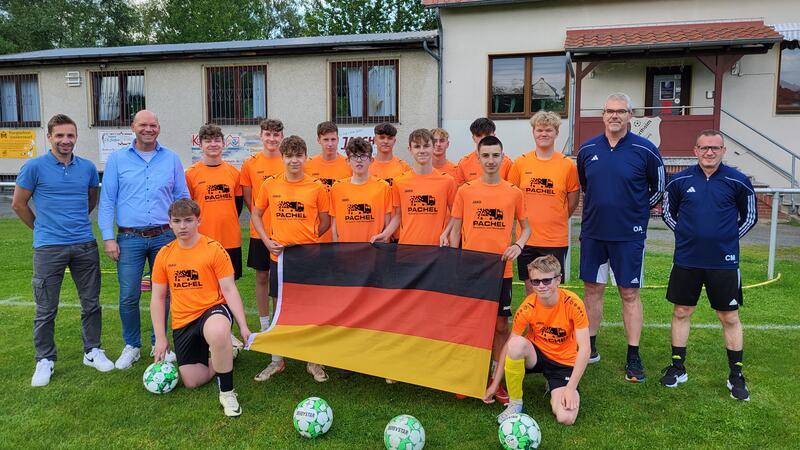 EM-Start: Deutsch-schottischer Austausch hat in Goslar Tradition Die B-Jugend der JSG Goslar-Nord fiebert der EM und der Fahrt nach Forres entgegen.