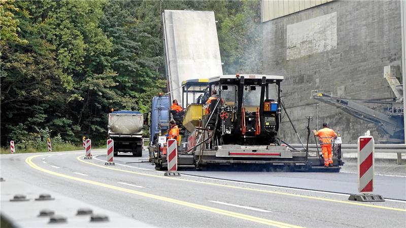 Die B4 in und bei Bad Harzburg ist im Laufe der Jahre in mehreren Abschnitten saniert worden, wie hier 2021 zwischen Ortsausgang und Radauwasserfall.