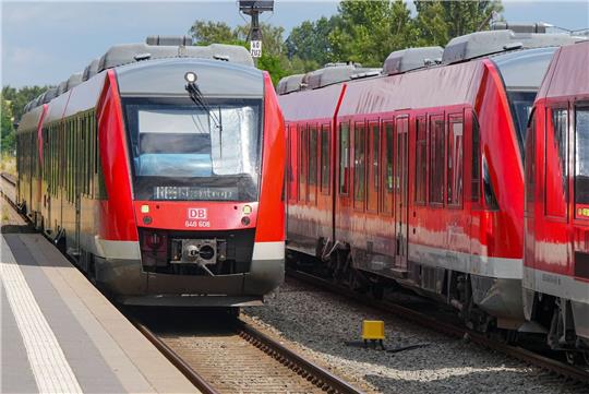 Die Bahn legt die Bilanz fürs erste Halbjahr vor.
