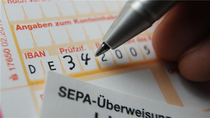 Mehr Sicherheit für Bankkunden bei Überweisungen Die Banken müssen die EU-Vorgaben im Oktober umsetzen. (Symbolbild)