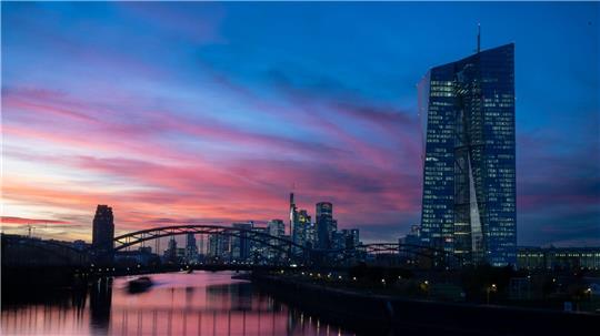 Die Bankenaufsicht der EZB verhängt eine Millionenstrafe gegen J.P. Morgan. (Archivbild)