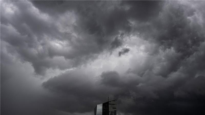 Die Bankenaufsicht der Europäischen Zentralbank (EZB) nimmt regelmäßig die Krisenfestigkeit großer Banken im Euroraum unter die Lupe. (Symbolbild)