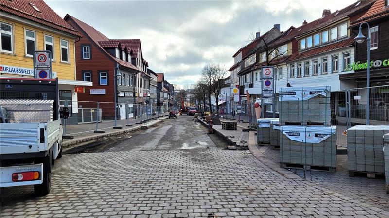 Die Baufirma kann den dritten Bauabschnitt auf der Adolph-Roemer-Straße wohl schneller beenden als ursprünglich geplant.