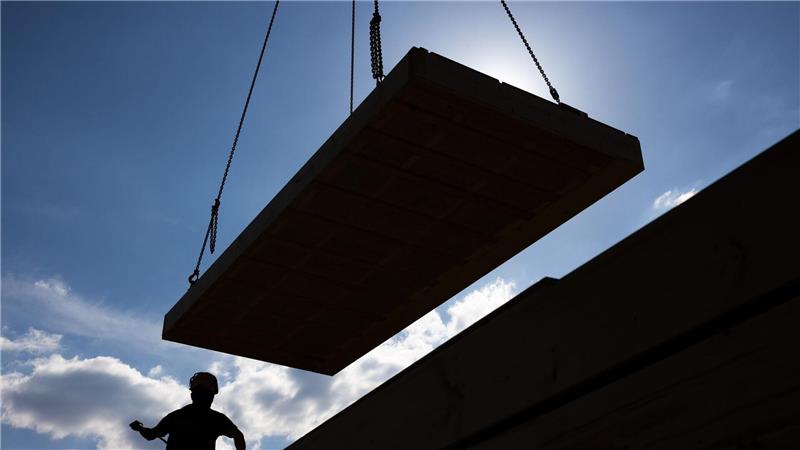 Schwache Baukonjunktur trifft auch Fertighäuser Die Bauflaute hat auch Fertighäuser getroffen. (Archivbild)
