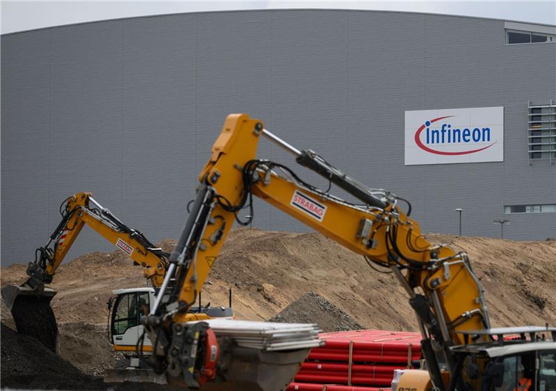 Neue Infineon-Fabrik macht unabhängiger von Importen Die Baustelle für die neue Smart Power Fab von Infineon in Dresden.