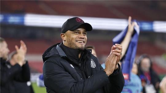 Die Bayern haben Vincent Kompany als neuen Trainer verpflichtet.