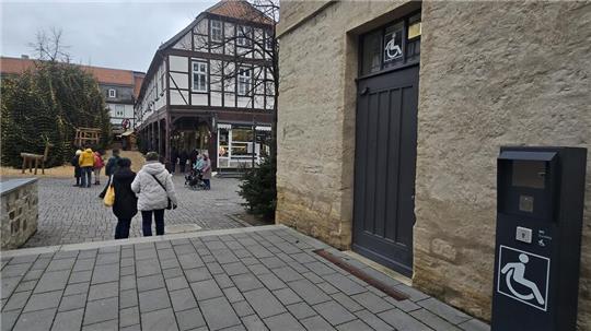Die Behindertentoilette am historischen Rathaus