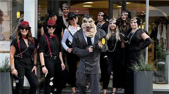 Die Bellissima-Mafiosis bevölkerten die gesamten Innenstadt.
