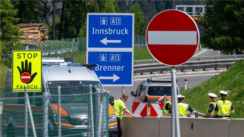 Alpenpass wieder frei - Wo sind die Urlauber? Die Benutzung der Brenner-Autobahn war für acht Stunden nicht erlaubt.