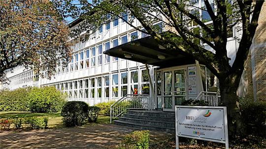 Die Berufsbildenden Schulen 1 Goslar – Am Stadtgarten veranstalten wieder den jährlichen Infotag für Haupt- oder Realschulabgänger.