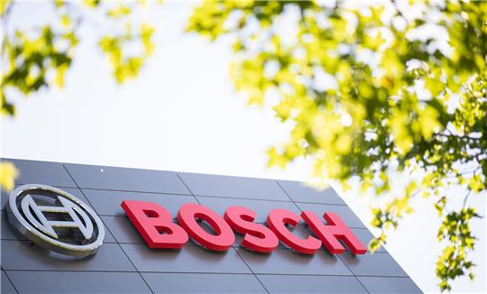 Die Beschäftigten von Bosch bangen wegen der Transformation hin zur E-Mobilität bereits länger um ihre Jobs.