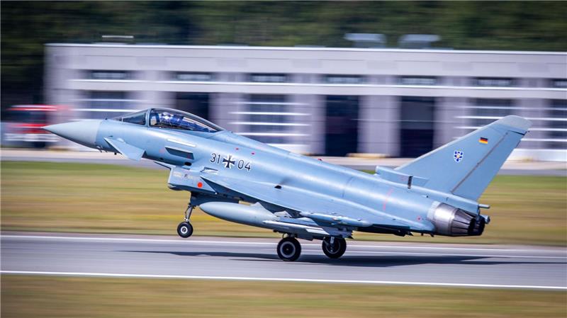 Bundeswehr bekommt 20 neue Kampfjets Die Beschaffung wird aus dem Sondervermögen für die Bundeswehr bezahlt. (Archivbild)