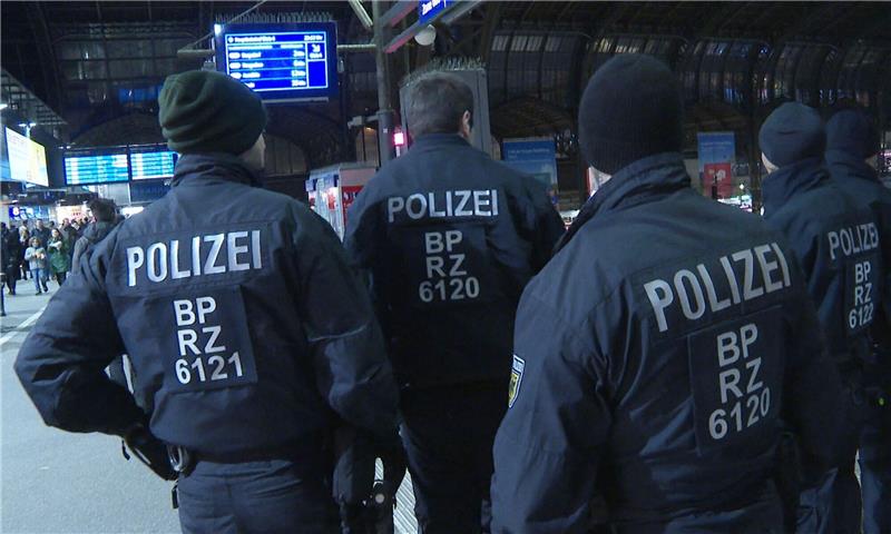 DGB-Report: Besoldung der Beamten klafft auseinander Die Besoldung von Beamten unterscheidet sich in den Bundesländern teils deutlich.