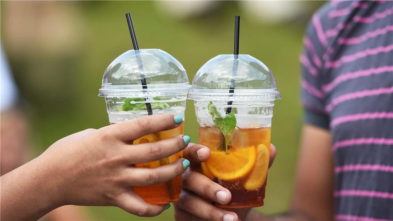 Die Besteuerung von stark zucker- oder fetthaltigen Lebensmitteln und Getränken ist der Leopoldina zufolge auch in Deutschland zu empfehlen. 