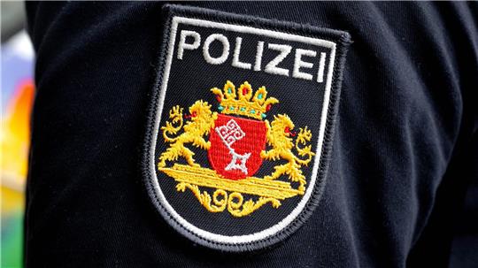 Die Bremer Polizei prüft eine Verbindung zu anderen Schusswaffenattacken. (Symbolbild)