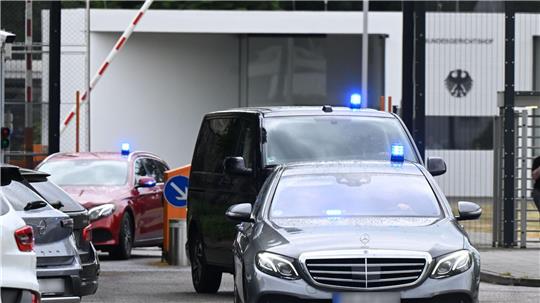 Die Bundesanwaltschaft ließ die Jugendlichen festnehmen und nach Karlsruhe bringen.