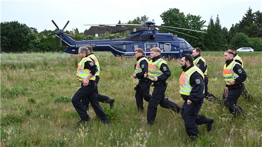 Die Bundespolizei verstärkt ihre Grenzkontrollen mit Hubschraubern.