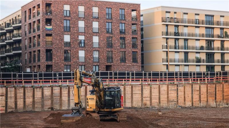 Die Bundesregierung will mit einem „Bau-Turbo“ über schnellere Genehmigungen den schleppenden Wohnungsbau voranbringen. (Symbolbild)