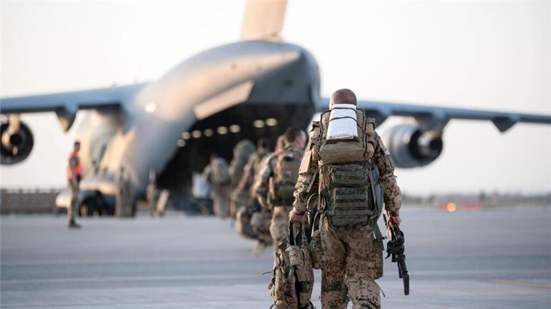Die Bundeswehr hatte Afghanistan im Juni 2021 schneller als ursprünglich geplant verlassen. Sie folgte zeitlichen Vorgaben der USA. Im August 2021, als die Taliban - praktisch ohne Gegenwehr - Kabul einnahmen, beteiligte sich Deutschland an einem internationalen militärischen Evakuierungseinsatz. (Archivfoto)