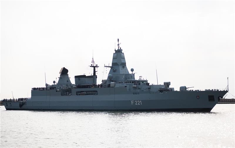 Fregatte Hessen startet schon bald Richtung Rotes Meer Die Bundeswehr könnte sich mit der Fregatte Hessen an der Militäroperation zur Sicherung der Handelsschifffahrt im Roten Meer beteiligen.