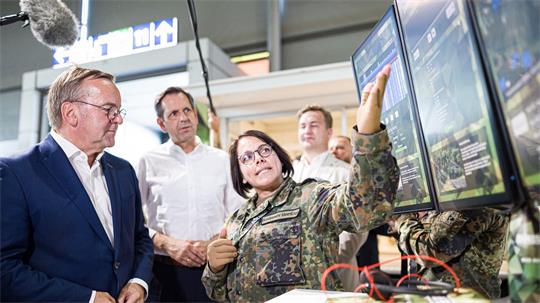 „Die Bundeswehr muss wachsen“, sagte Verteidigungsminister Pistorius auf der IdeenExpo.