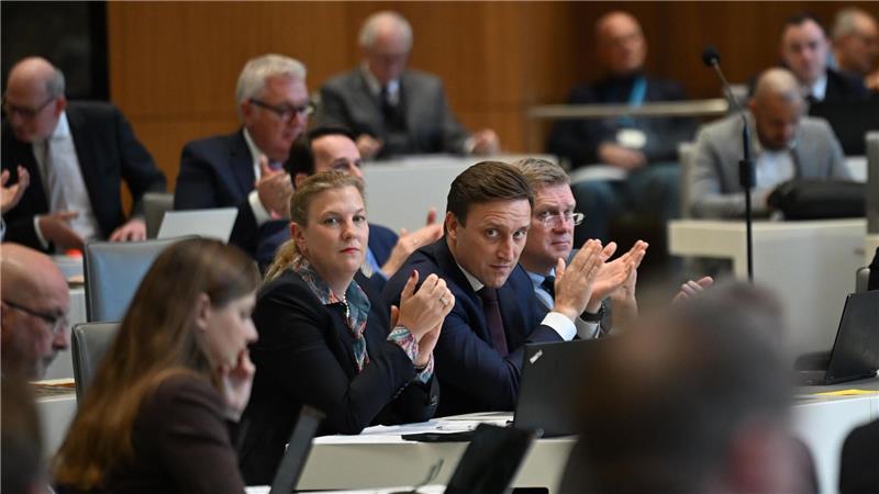 AfD-Politikerin: CDU klammert sich weiter an Brandmauer Die CDU-Fraktion um Sebastian Lechner schließt eine Zusammenarbeit mit der AfD aus. (Archivbild)