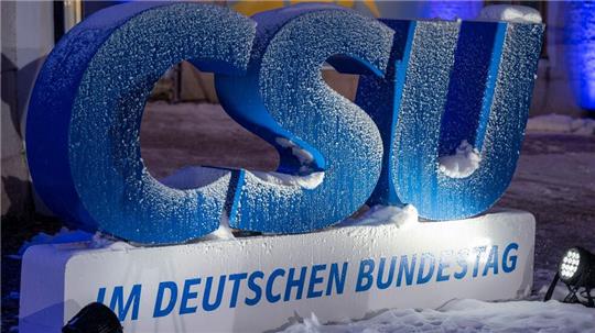 Die CSU schlägt in der Migrationspolitik scharfe Töne an. (Archivbild)