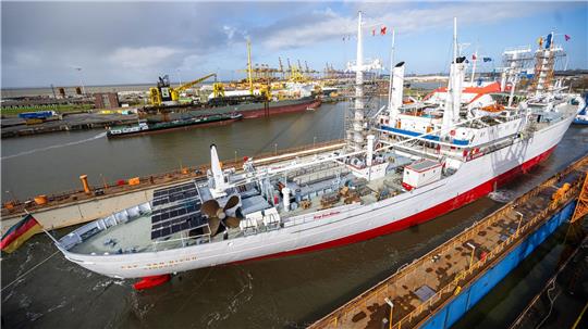 Die „Cap San Diego“ bleibt bis Ende März in Bremerhaven.
