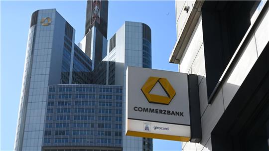 Die Commerzbank wehrt sich seit Monaten gegen Begehrlichkeiten aus Mailand. (Archivbild)