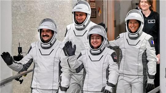 Die Crew 12 ist an der ISS angekommen. (Archivbild)