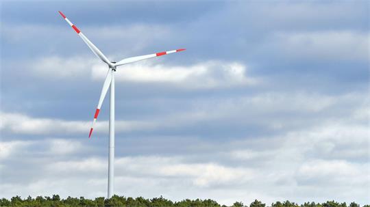 Die Deckelung ist Bestandteil der Reform des Erneuerbare-Energien-Gesetzes (EEG), das derzeit im Bundestag beraten wird. (Archivbild)