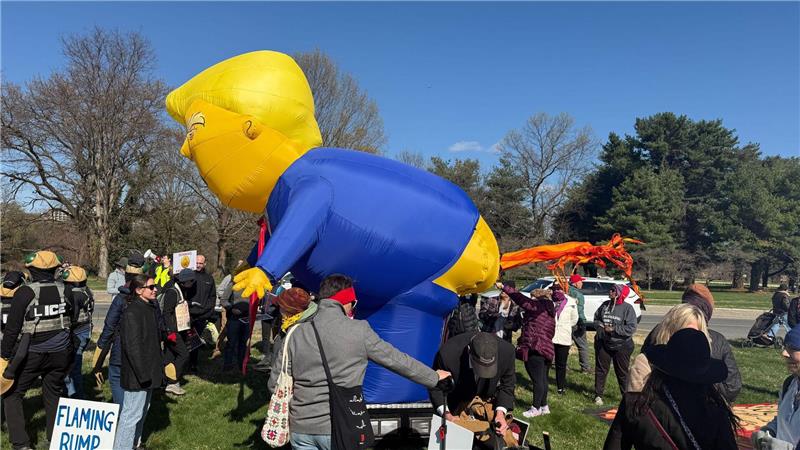 Die Demonstrationen stehen unter dem Motto „No Kings“. 